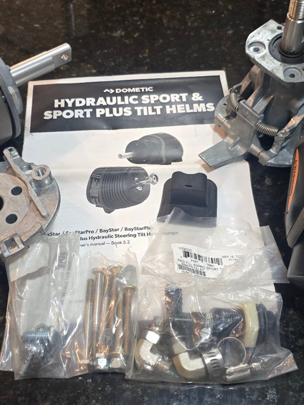 Dometic SS Helm Sport Plus Tilt HH6491-3